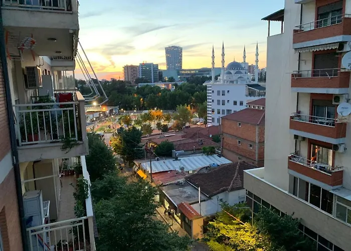 アパート Tirana_cliche_apartment *